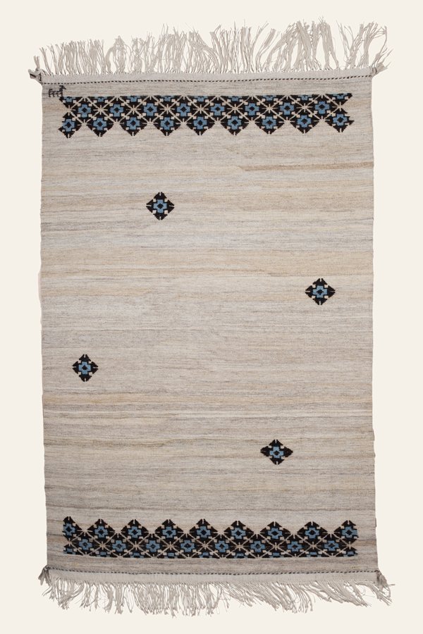 Kelim Teppich mit Stickerei, 100 × 150 cm