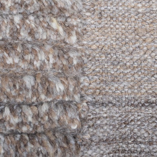 Flor und flache Webung in Beige und Braun